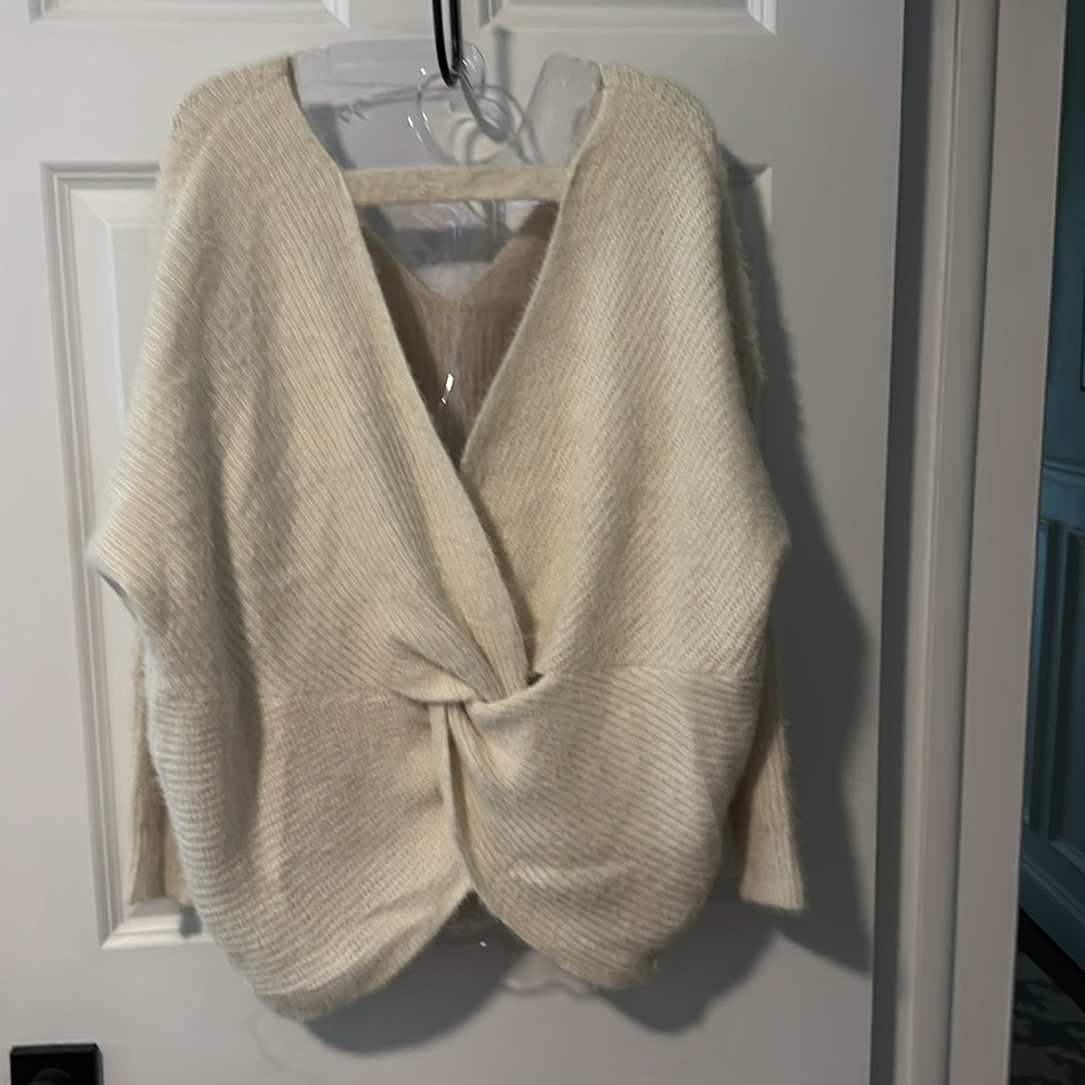 Sweater - Picture 3 of 5